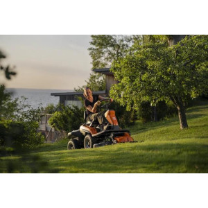 Husqvarna R 200iX AWD
