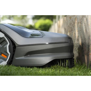 Husqvarna Automower® 410XE NERA z technologią bezprzewodową