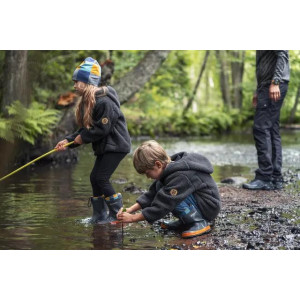 Należy do kolekcji Husqvarna Xplorer Kids